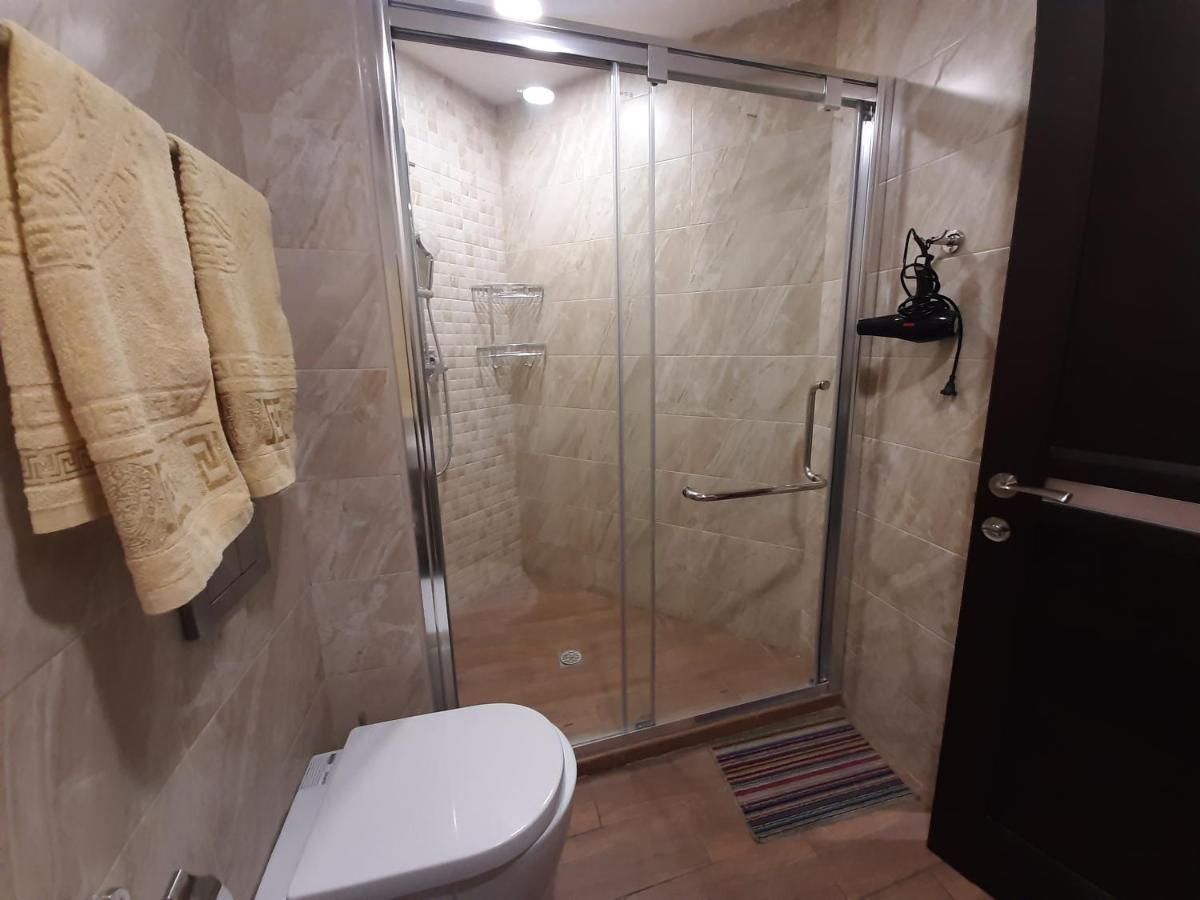 Pride Properties Welcomes You At 17 Buzant St 11-166 Yerevan Armenia 外观 照片