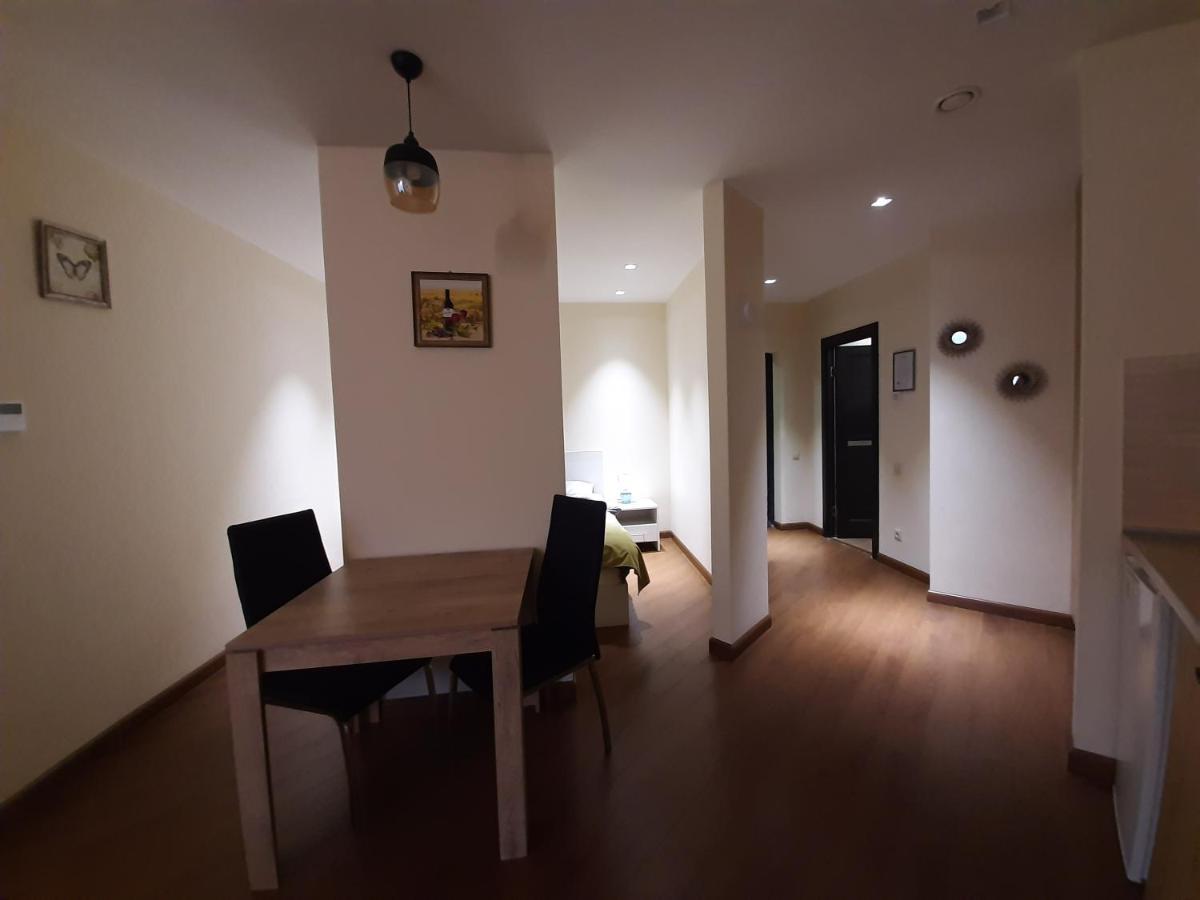 Pride Properties Welcomes You At 17 Buzant St 11-166 Yerevan Armenia 外观 照片