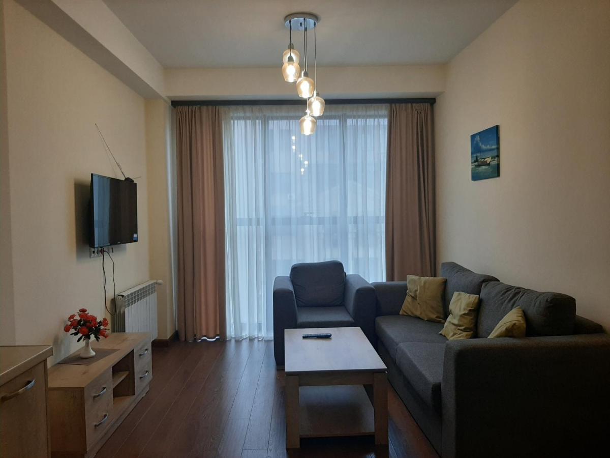 Pride Properties Welcomes You At 17 Buzant St 11-166 Yerevan Armenia 外观 照片