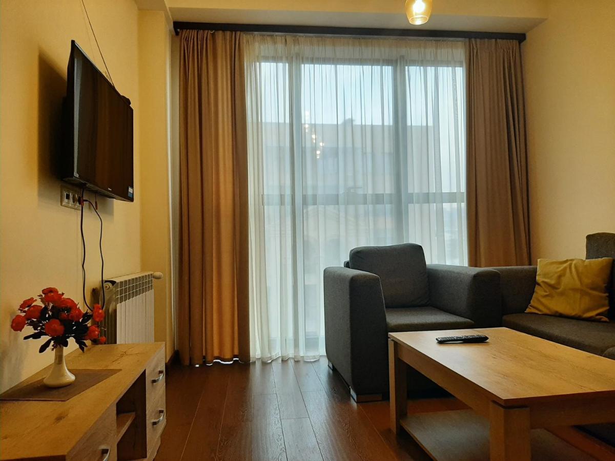 Pride Properties Welcomes You At 17 Buzant St 11-166 Yerevan Armenia 外观 照片