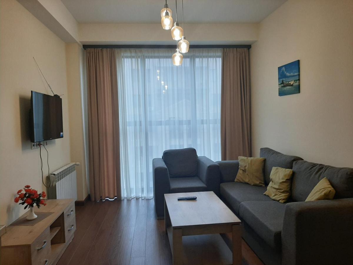 Pride Properties Welcomes You At 17 Buzant St 11-166 Yerevan Armenia 外观 照片