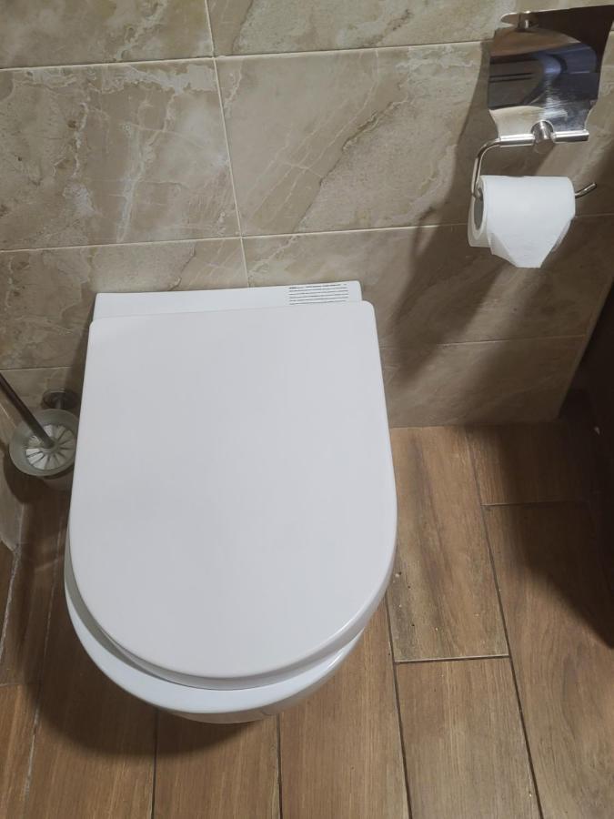 Pride Properties Welcomes You At 17 Buzant St 11-166 Yerevan Armenia 外观 照片