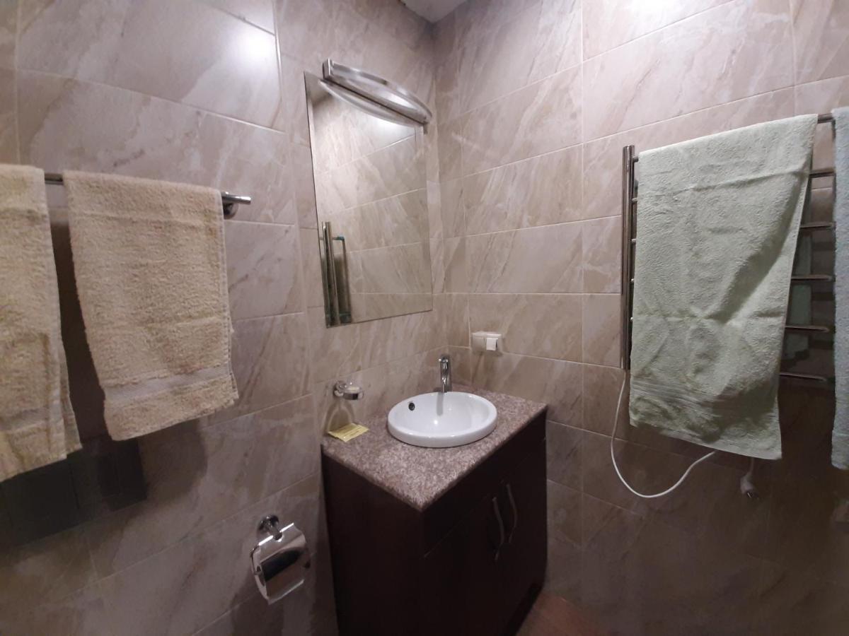 Pride Properties Welcomes You At 17 Buzant St 11-166 Yerevan Armenia 外观 照片