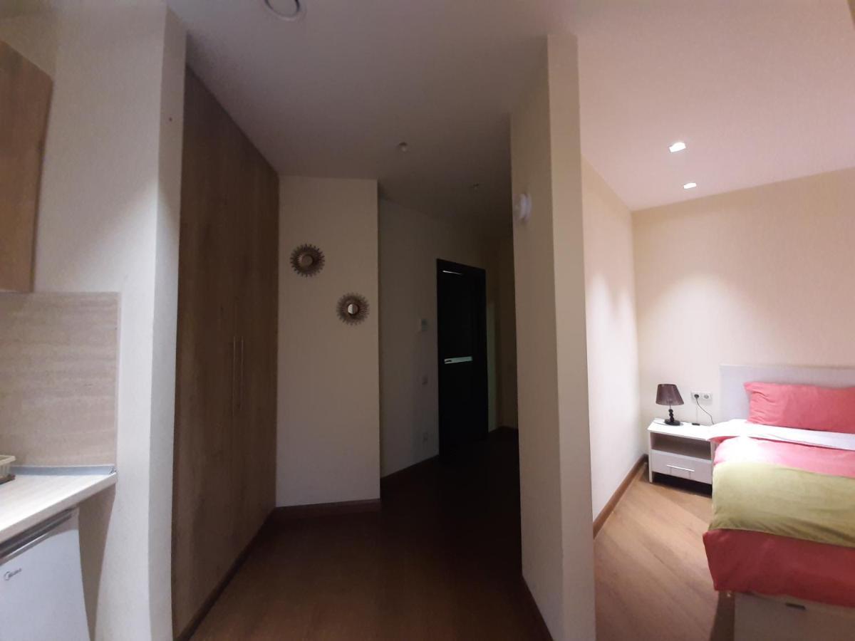 Pride Properties Welcomes You At 17 Buzant St 11-166 Yerevan Armenia 外观 照片