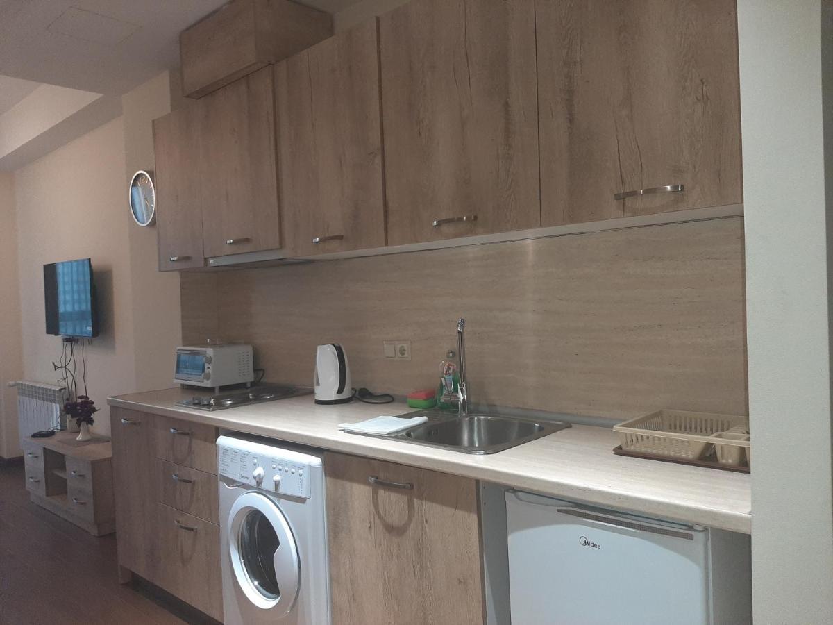 Pride Properties Welcomes You At 17 Buzant St 11-166 Yerevan Armenia 外观 照片